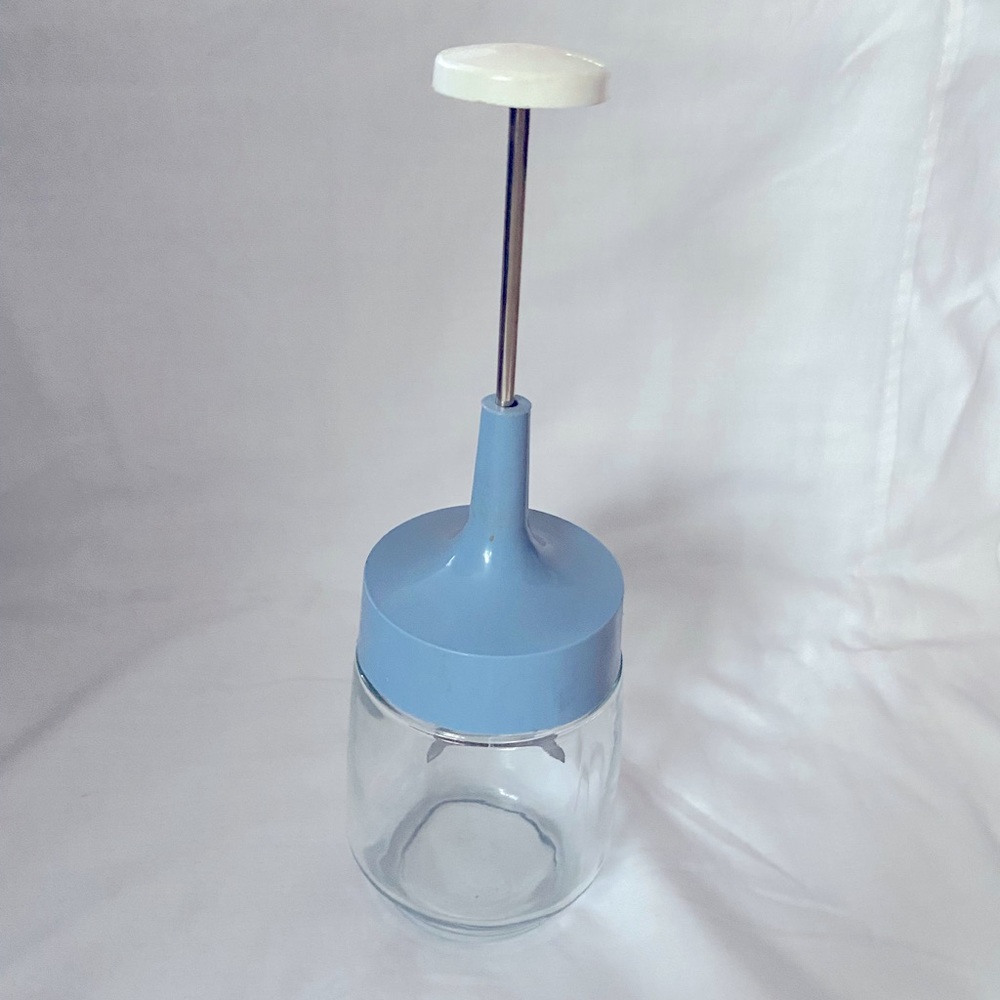 Blue and White Manual Food Chopper